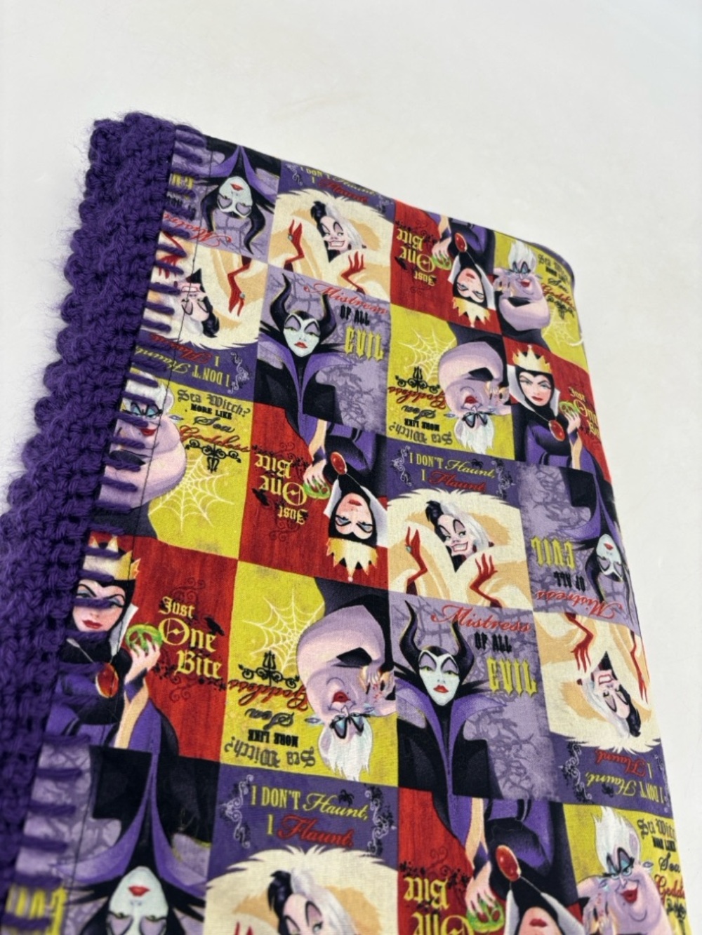 Disney Evil Queen Snow White and the Seven Dwarfs Patchwork Runner Blanket